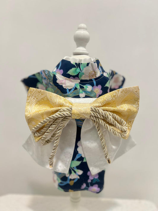 Crazy de Wan - Multi-style Furisode Kimono with Train Ochikana NV